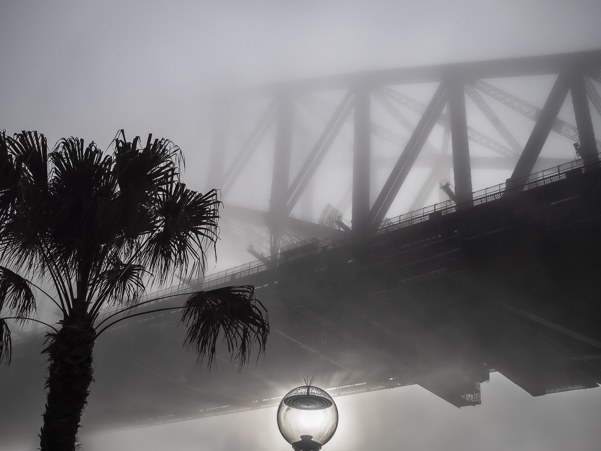mist bridge lamp bw